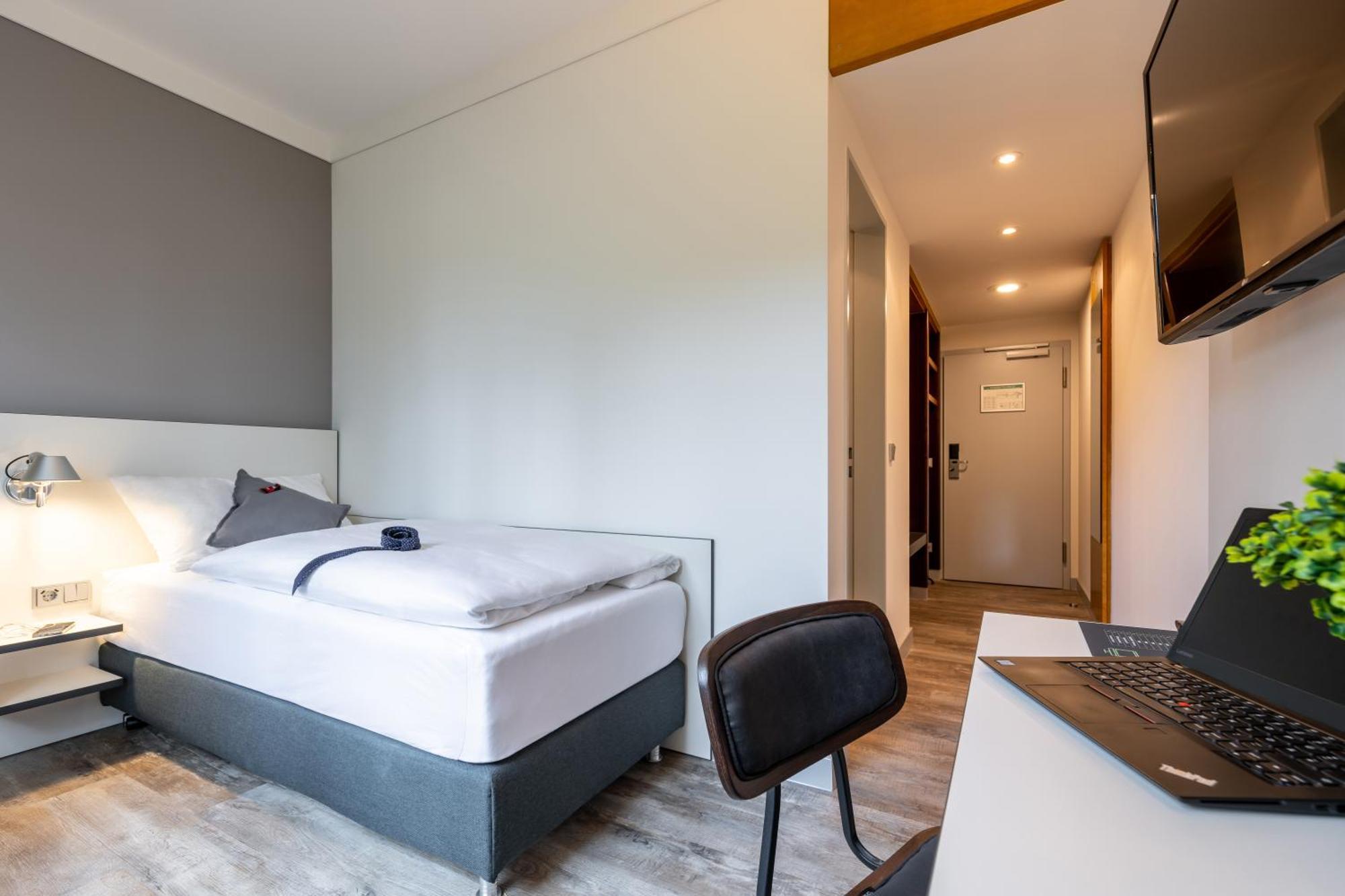 Hotel Leipheim Sued Eksteriør bilde
